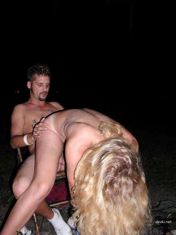 Wild Group Sex Amateur Porn Photos - Explicit Orgy Pics