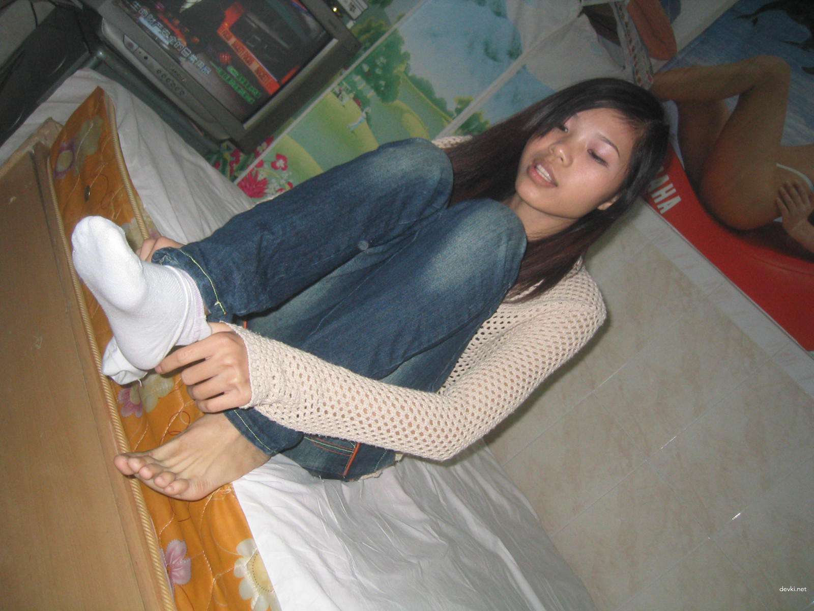 Skinny Asian Girl Sucking Dick - Explicit Amateur Porn Photo