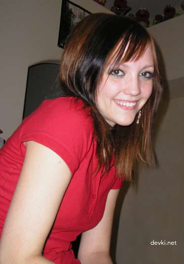 Explicit Amateur Redhead Girl Nude Photo Shoot