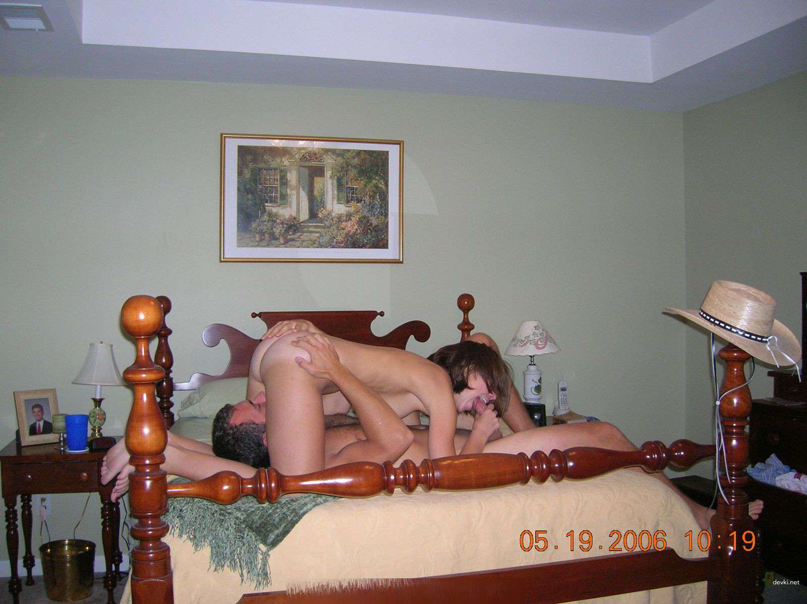 Hotwife Poses and Fucks: Amateur Wife Sex Photos