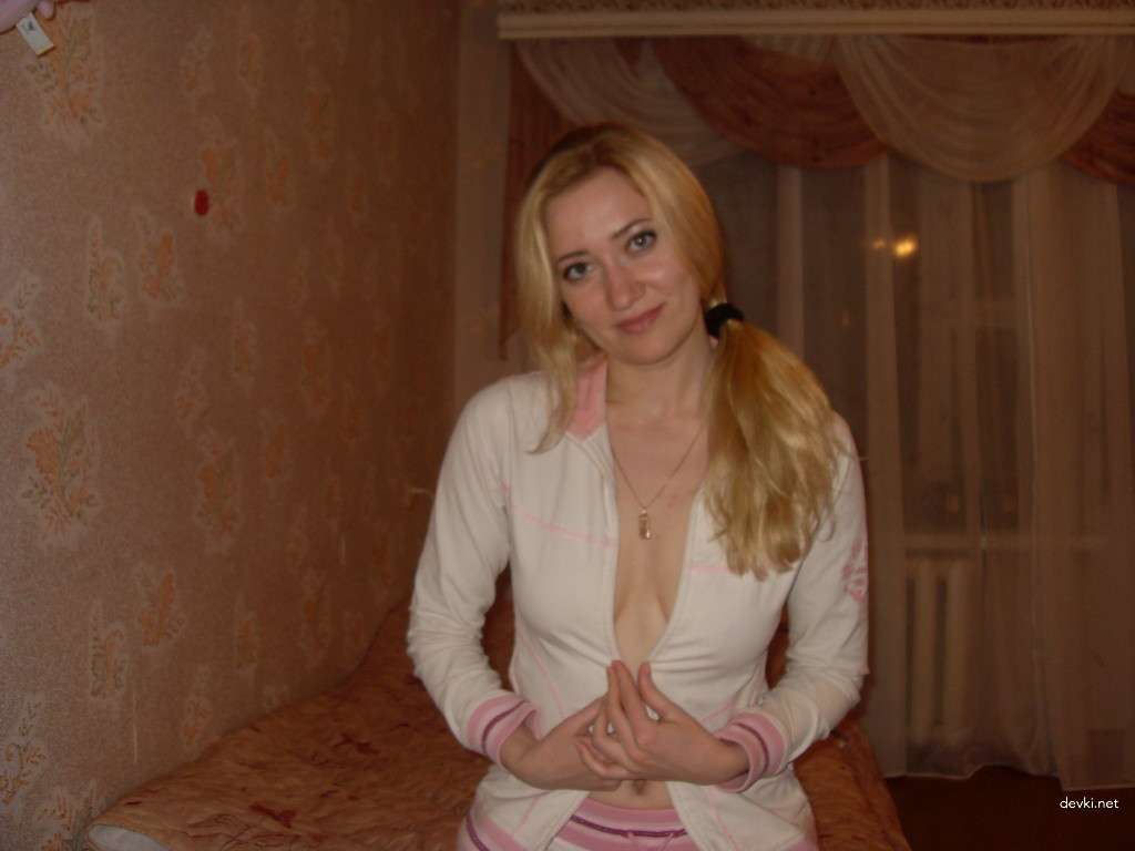 Explicit Amateur Photo: Captured My Slutty Chick in Action!
