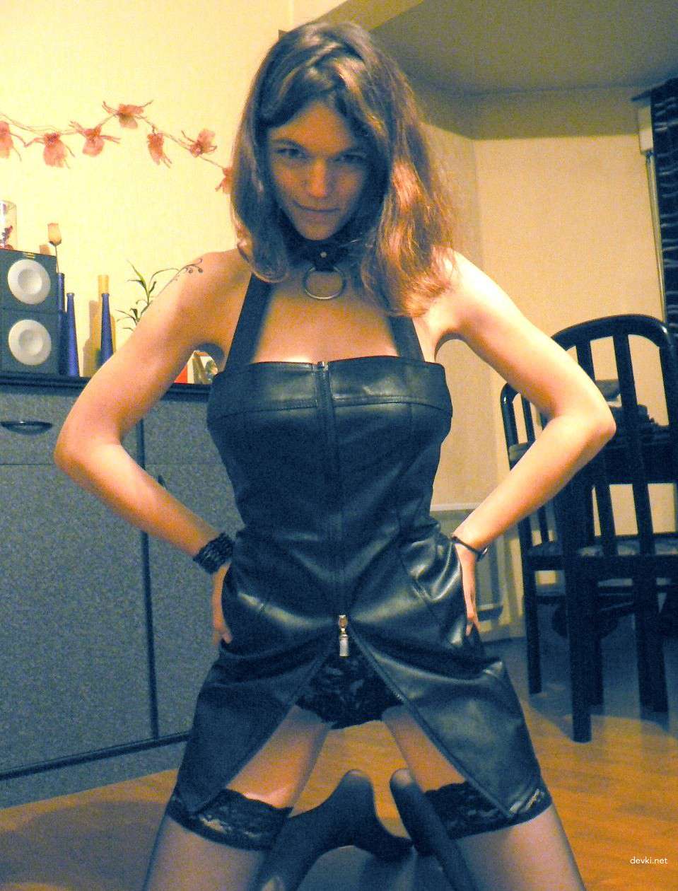 Showing Off Her Tight Asshole: Amateur Porn Photo