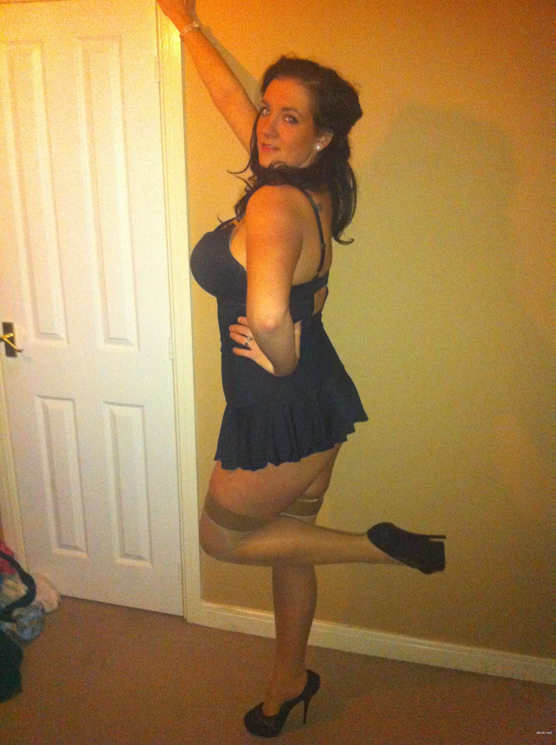 Explicit Amateur Porn Photo Collection: XXX Pics for Adults Only