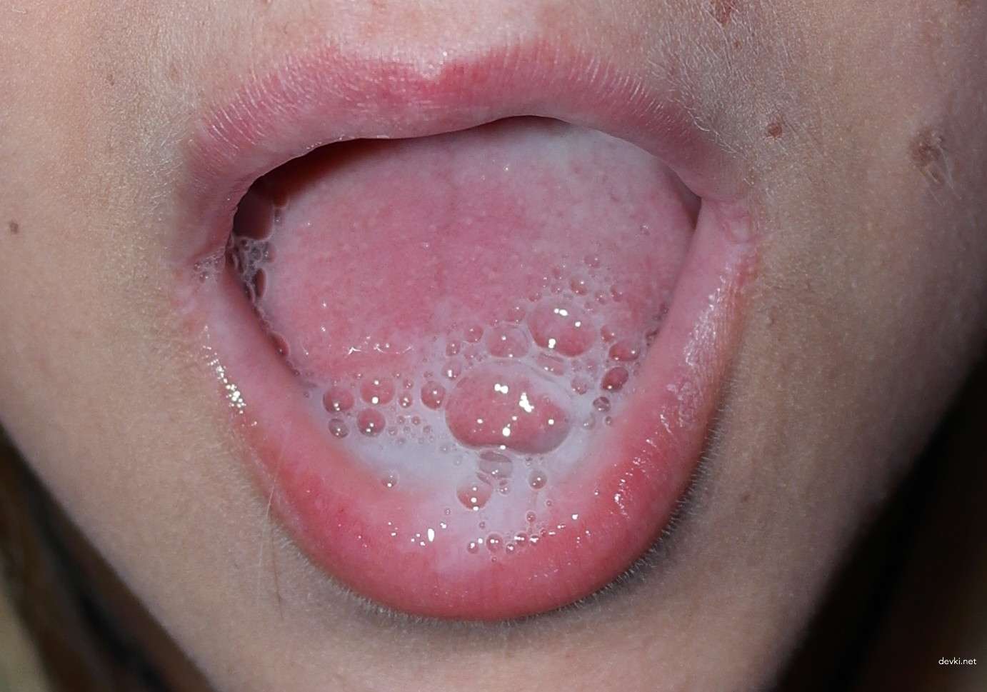 Blonde Swallows Cum After Blowjob: Amateur Porn Photo