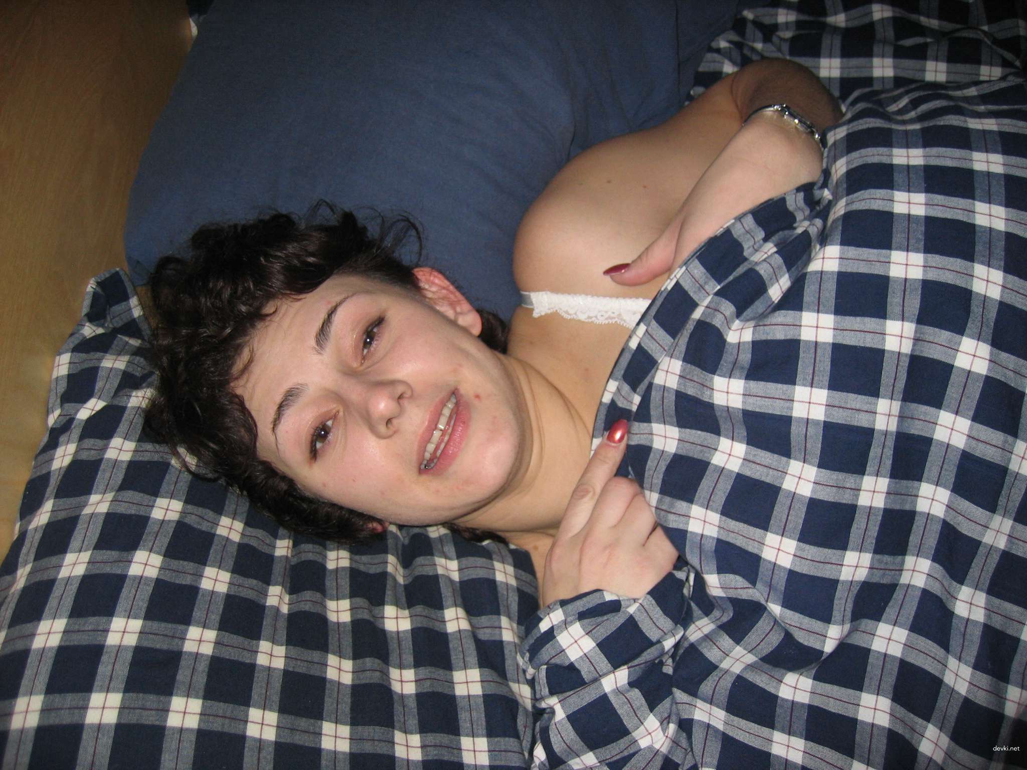 Hotwife Amateur Porn: Naughty Wife's Explicit Photos