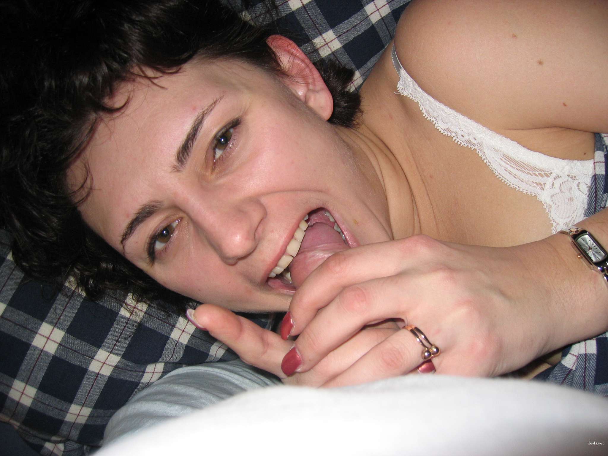 Hotwife Amateur Porn: Naughty Wife's Explicit Photos