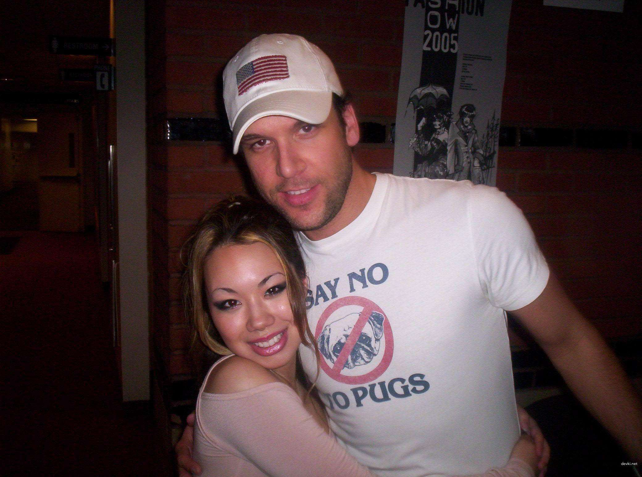 Hot Asian Amateur Porn: Sexy Asian Girl in Explicit Photos