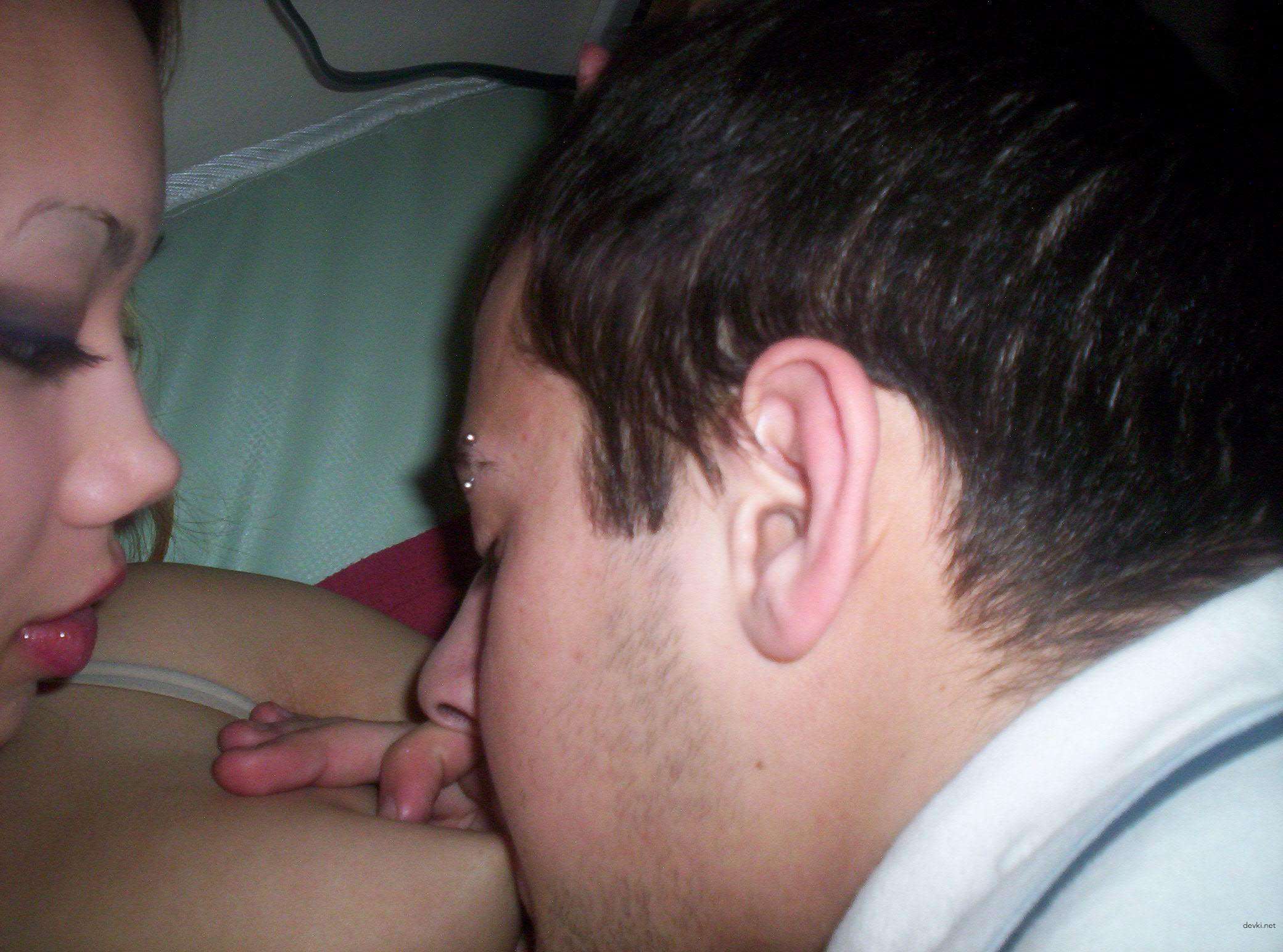 Hot Asian Amateur Porn: Sexy Asian Girl in Explicit Photos