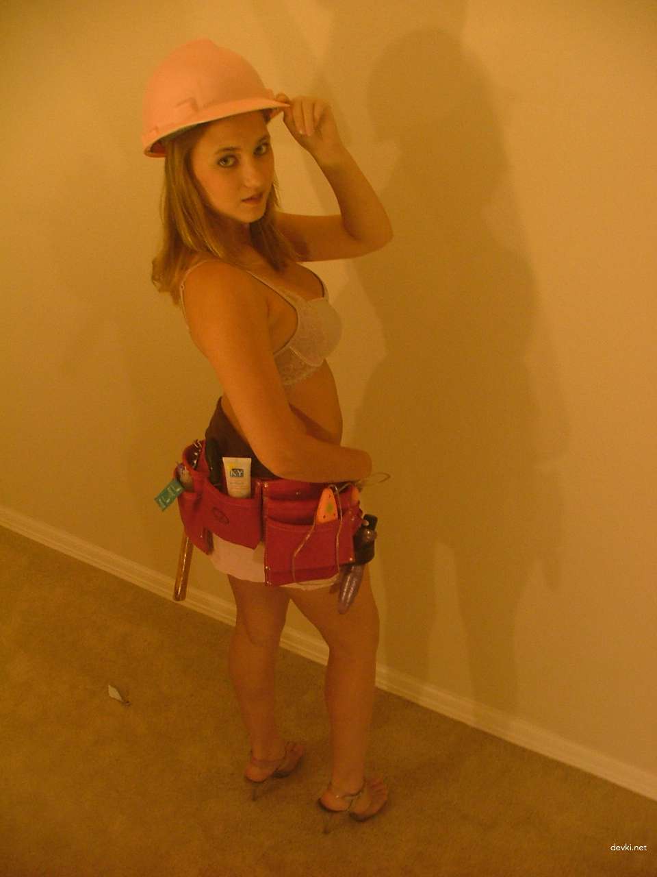 Amateur Girl's Private Intimate Photos - Explicit Homemade Porn Pics