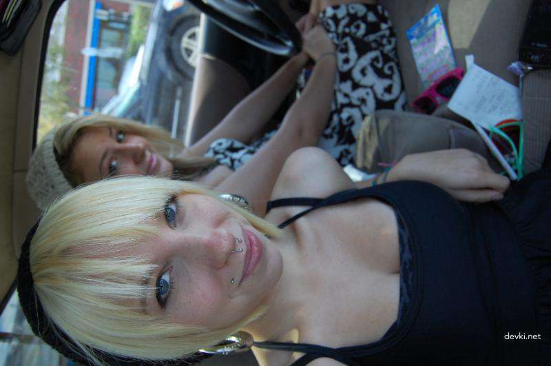 Explicit Emo Girls Naked Compilation: Amateur Porn Photos