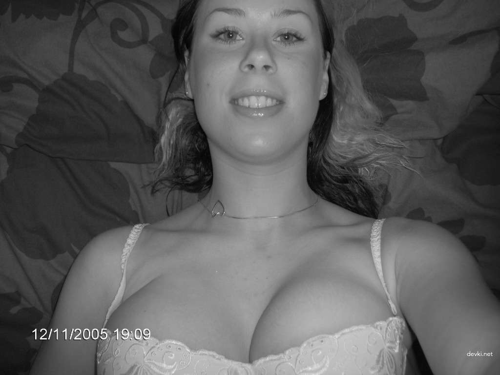 Hot Busty Amateur Girl Caught on Camera for Hardcore Sex