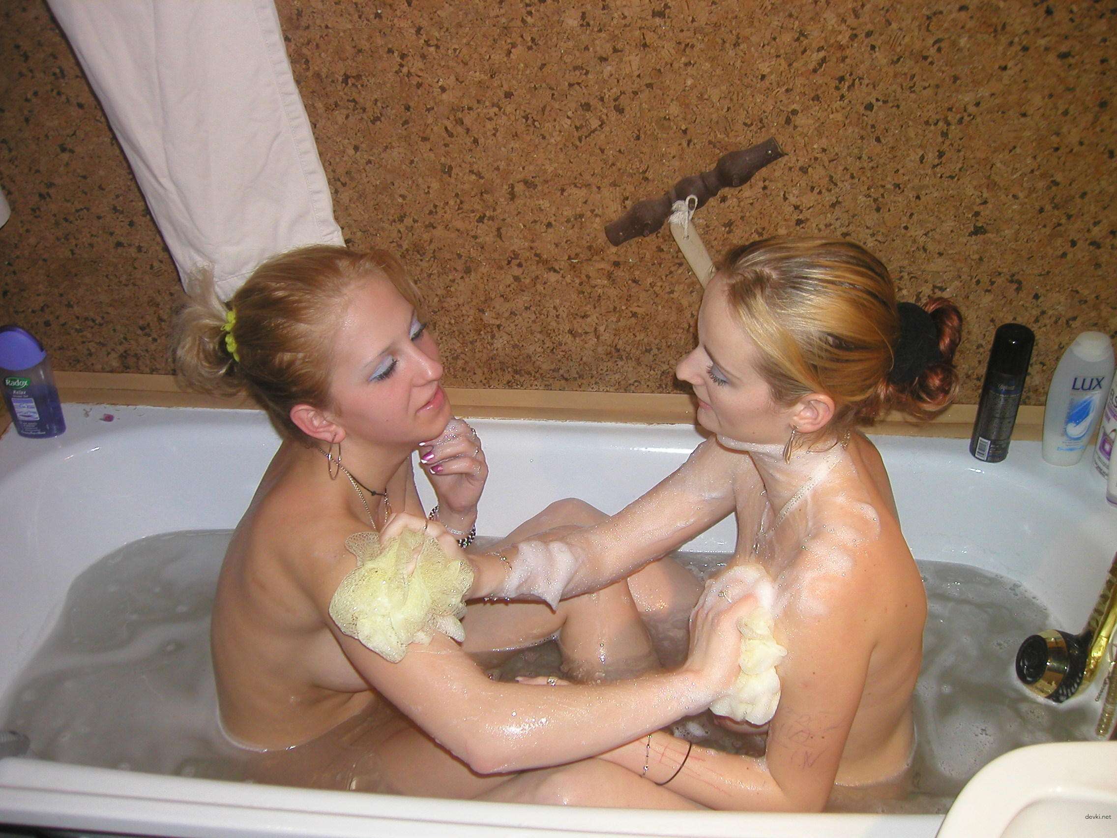 Naked Girls in Bath: Explicit Amateur Photo with Friend