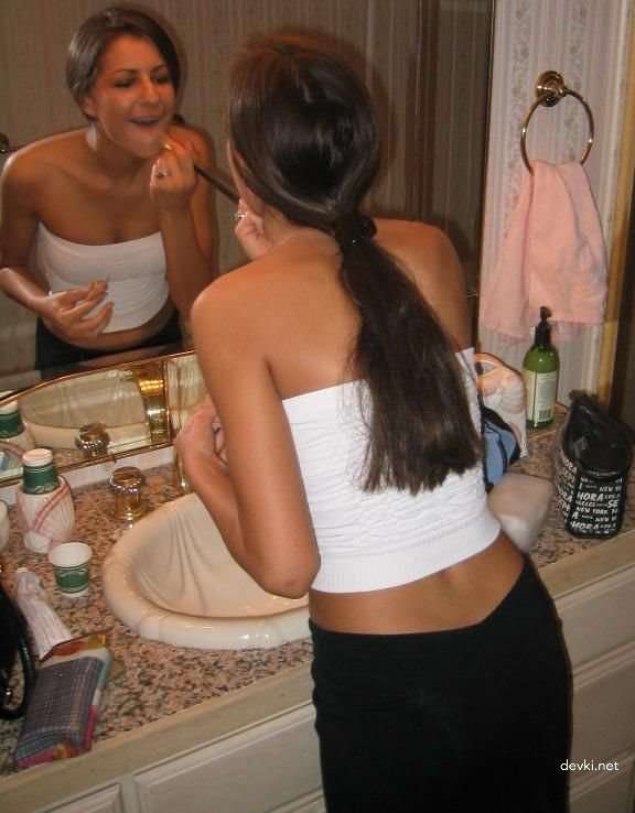 Hot Armenian babe fucks boyfriend on camera