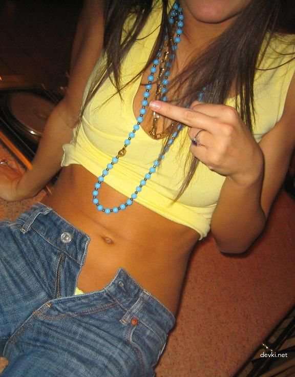 Hot Armenian babe fucks boyfriend on camera