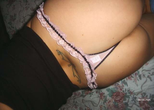 Drunk Girls Strip and Play - Amateur Porn Photos