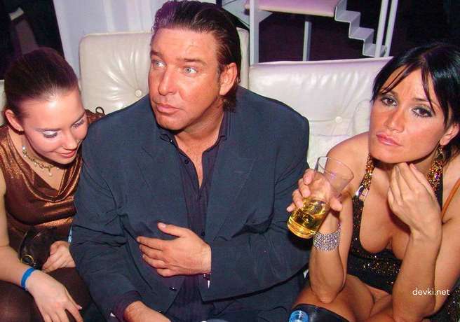 Drunk Girls Strip and Play - Amateur Porn Photos