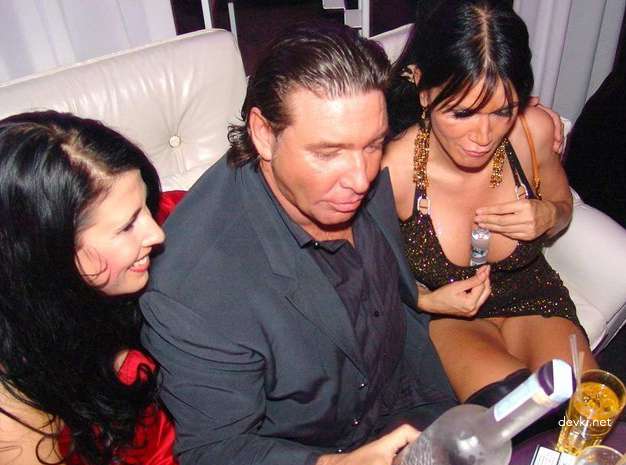 Drunk Girls Strip and Play - Amateur Porn Photos