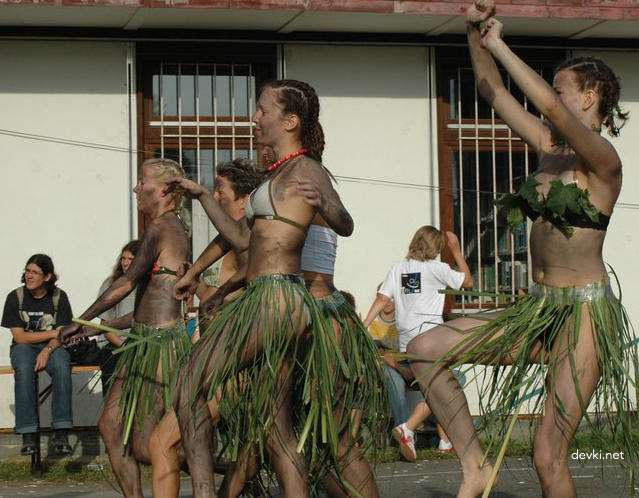 Drunk Girls Strip and Play - Amateur Porn Photos