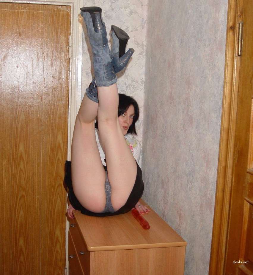 Lustful Wife Amateur Porn Pics - Explicit Horny Housewife Exposed!