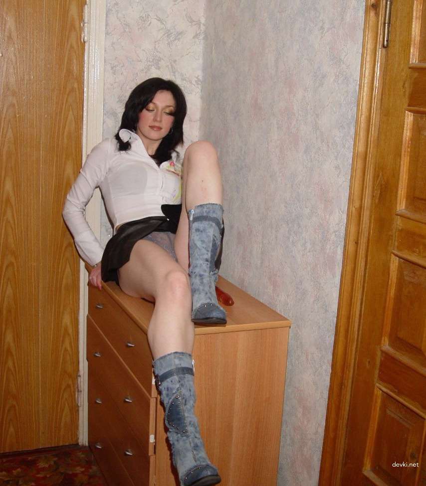 Lustful Wife Amateur Porn Pics - Explicit Horny Housewife Exposed!