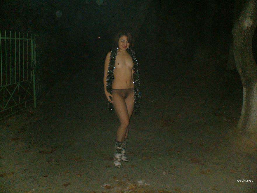 Amateur Woman with Big Mouth in Private Sex Photos - Explicit XXX Pics