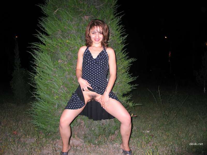 Amateur Woman with Big Mouth in Private Sex Photos - Explicit XXX Pics