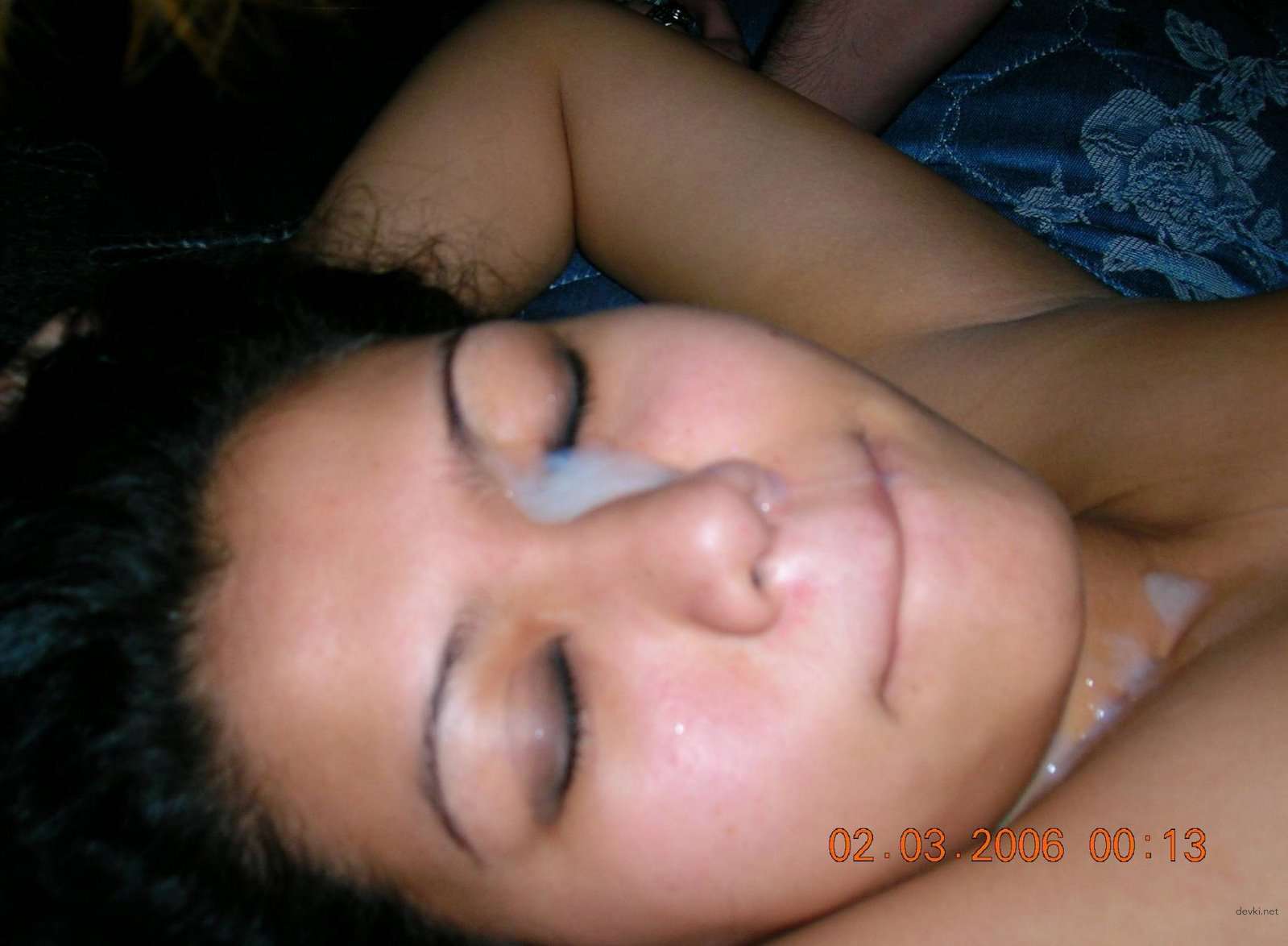 Kinky Asian Babe Poses Sexually in Amateur Porn Pics