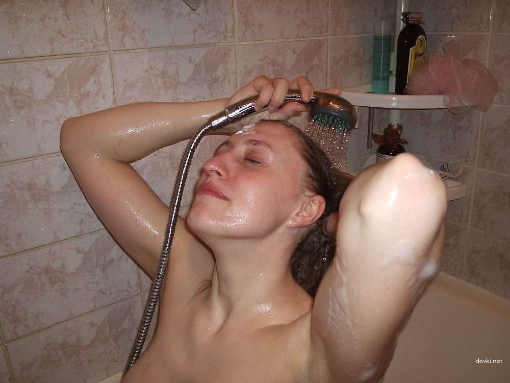 Hot Amateur Wife Homemade Porn Pics: Explicit XXX Photos