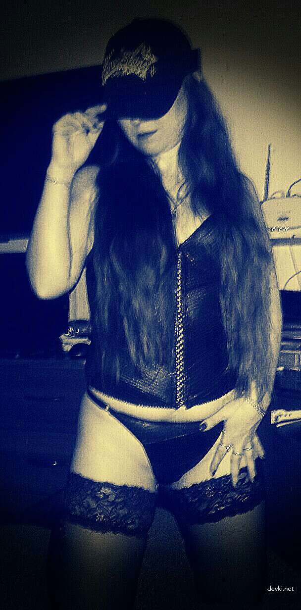 Mature Woman's Private Porn with Huge Dildo - Explicit Amateur Content