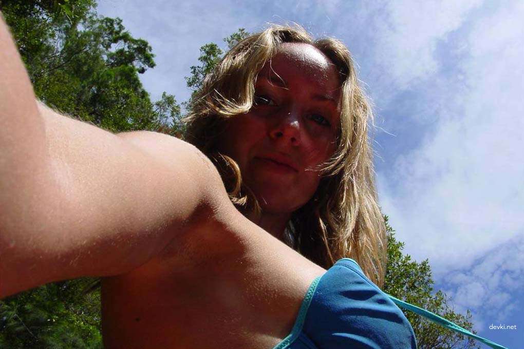 Explicit Outdoor Amateur Photo Session - Private Nature Shots