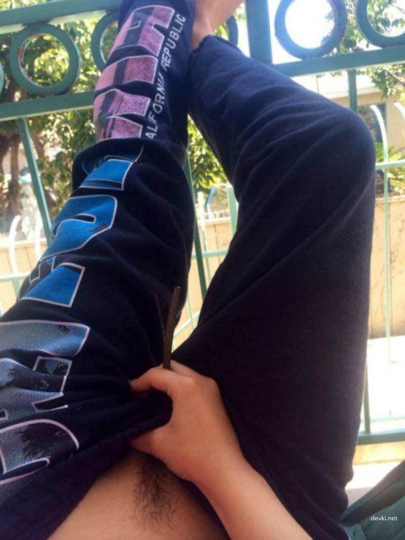 Private Photos of a Sexy Girl Getting Fucked - Explicit Amateur Pics