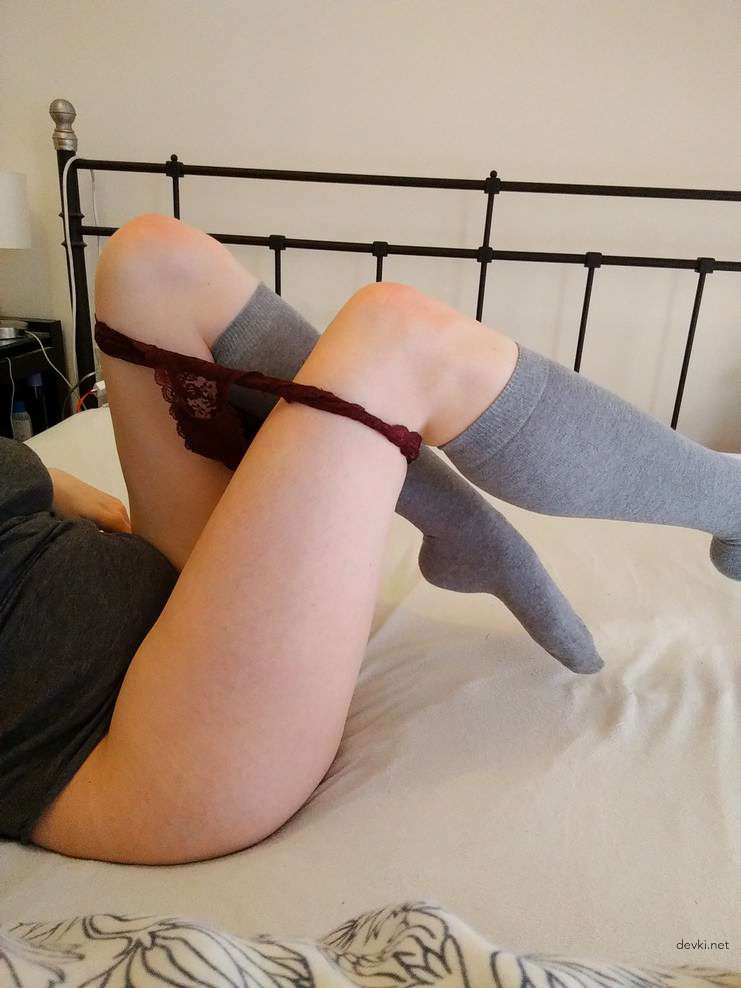 Sizzling Blonde Gets Naughty on Bed - Amateur Porn Pic