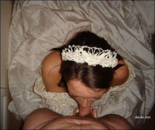 Bride Gives Blowjob: Amateur Porn Photo with Explicit Oral Sex Action