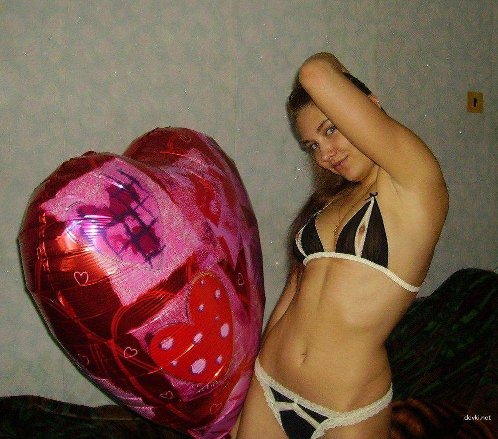 Hot Amateur Blowjob Pics from Cutie - Explicit Oral Sex Photos