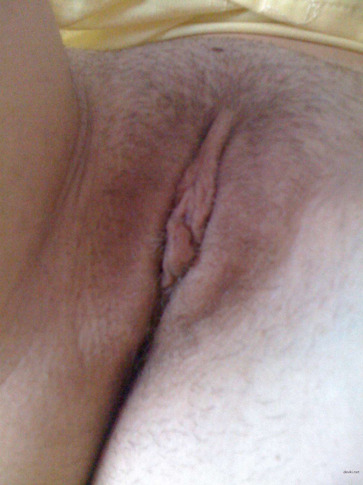 Fiery Redhead Exposes Her Pussy: Amateur Porn Photo