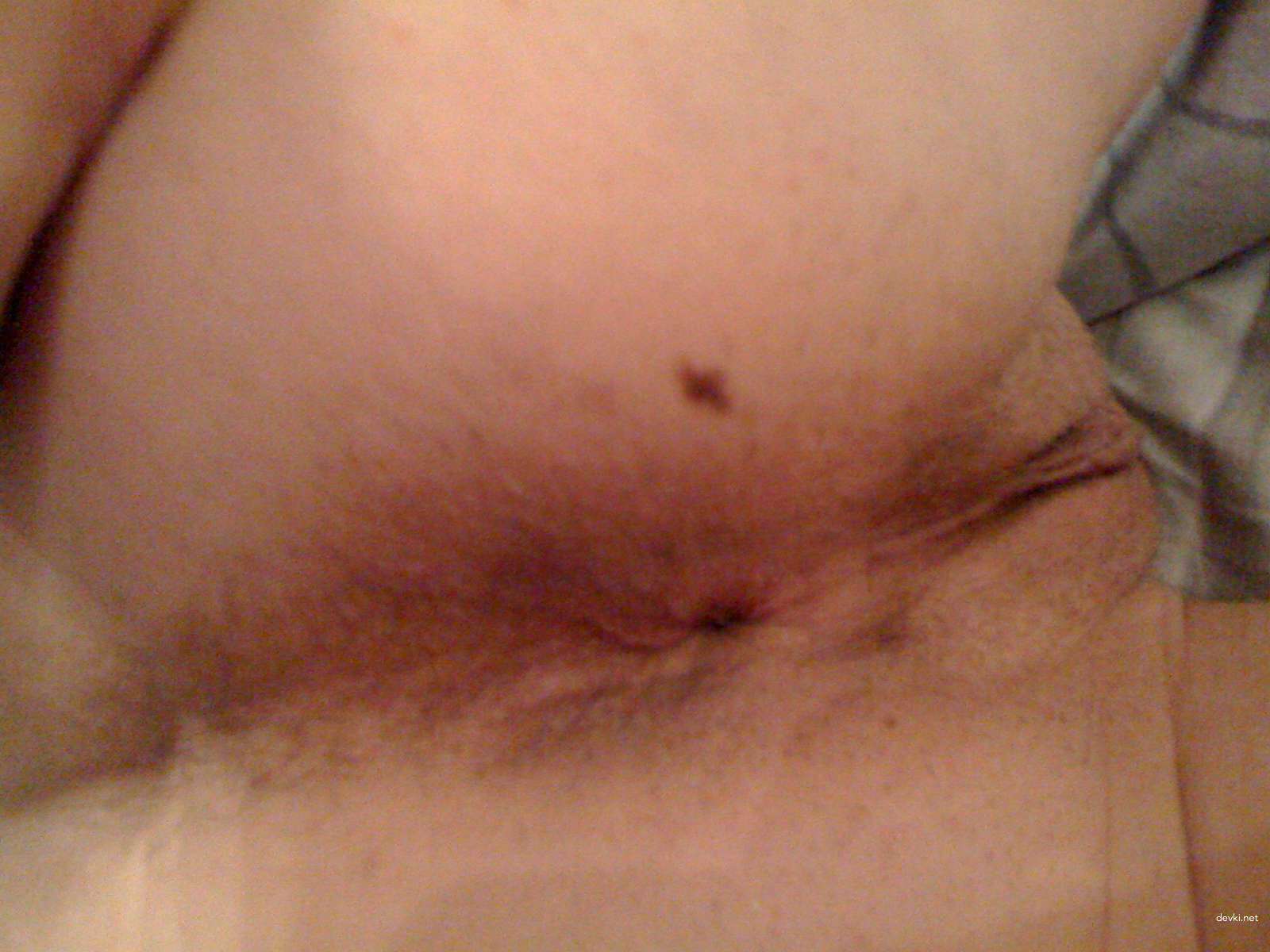 Fiery Redhead Exposes Her Pussy: Amateur Porn Photo