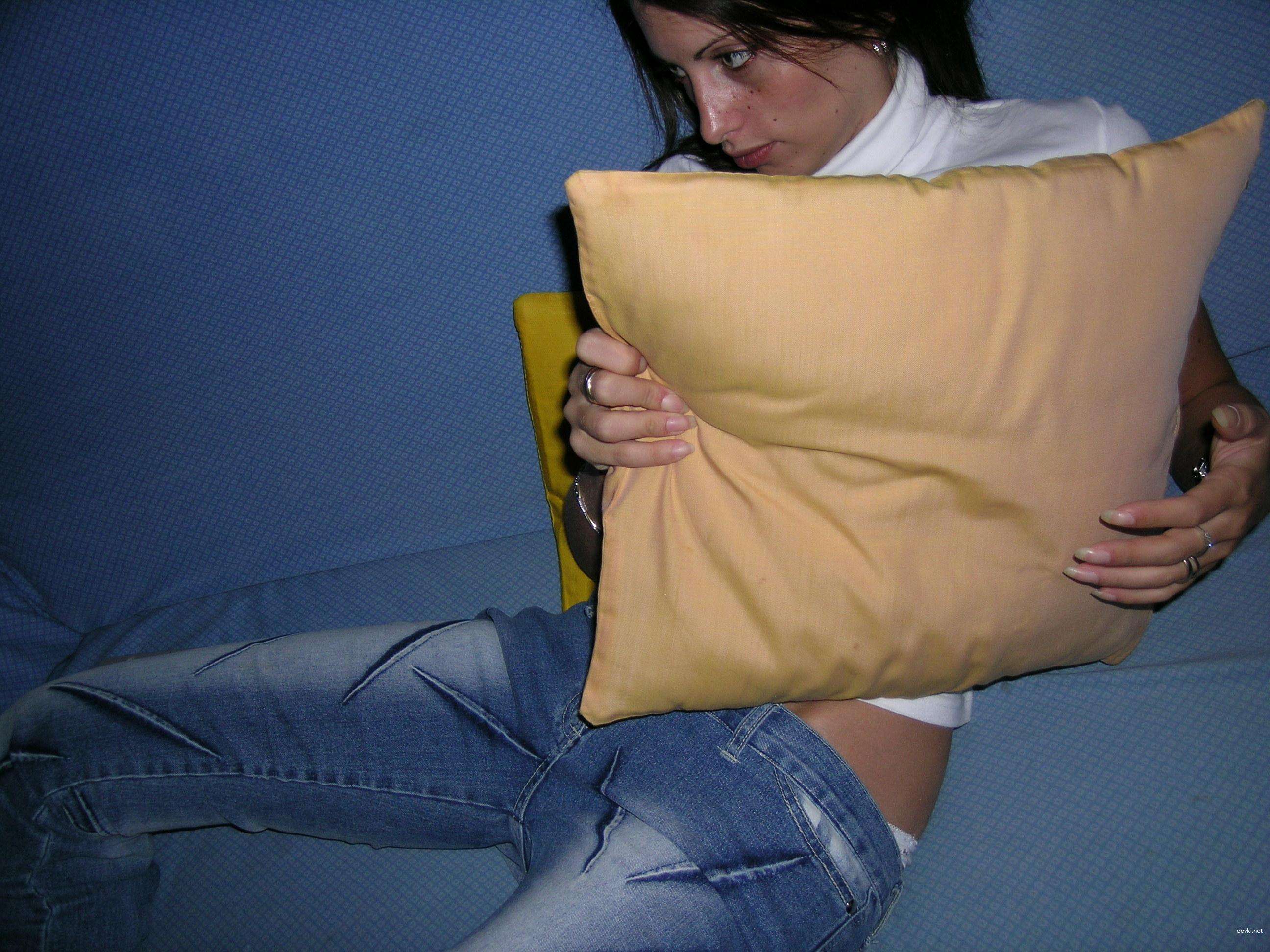 Skinny Brunette Fucked Hard in Amateur Porn Photos