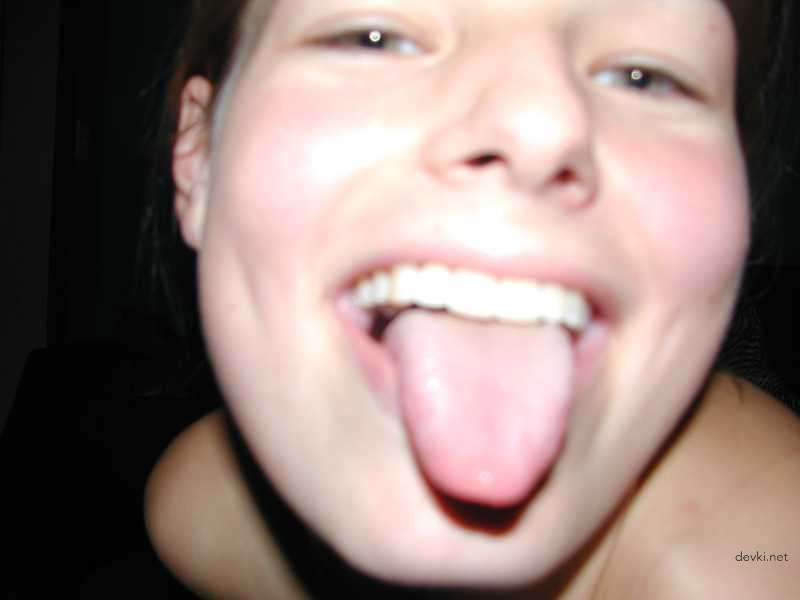 Amateur Girl Erotic Photoshoot with Explicit Content and Nudity