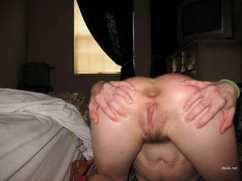 Amateur Girl's Anal Masturbation: Explicit Solo Porn Photos