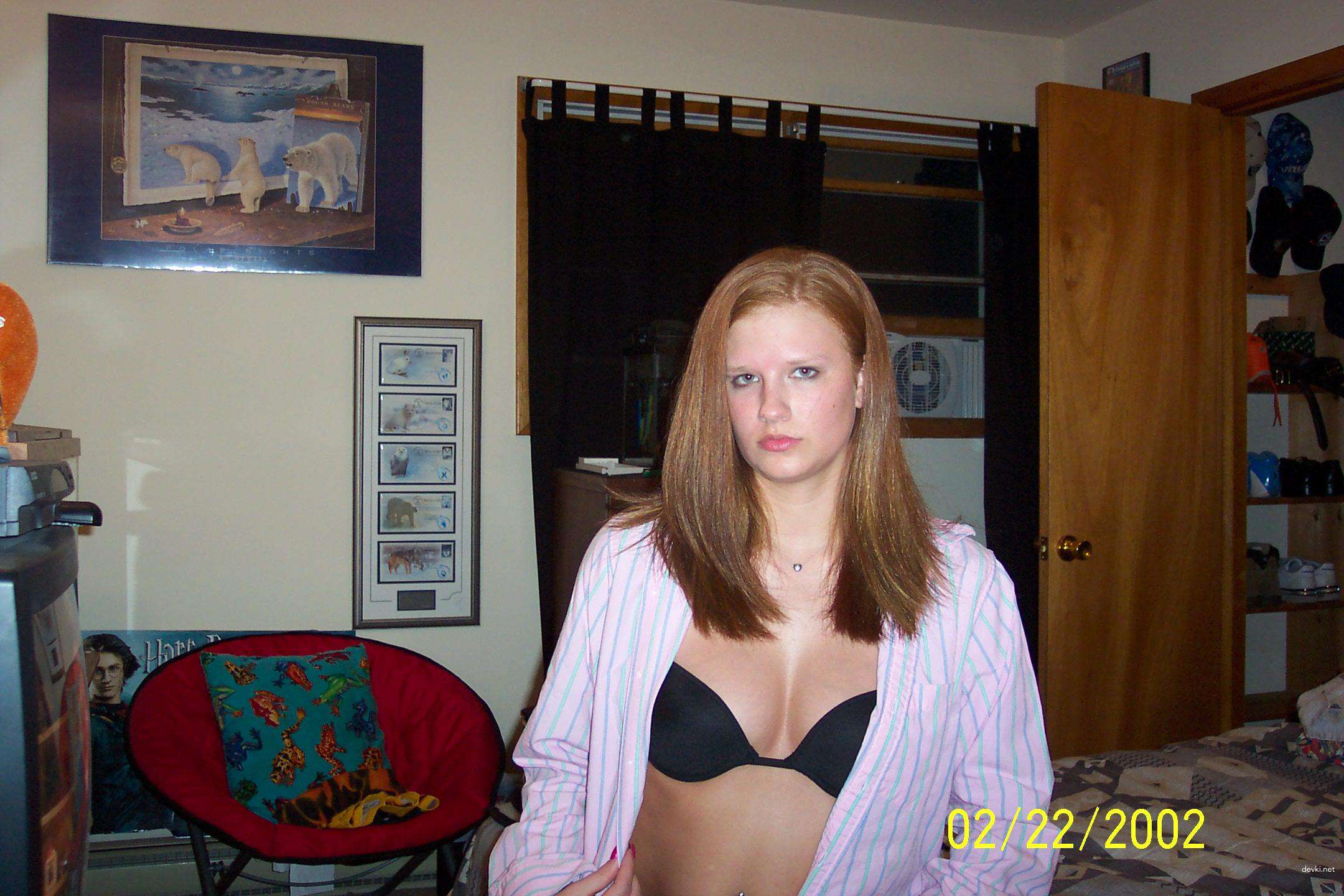 Fiery redhead loves sucking cock - XXX amateur porn photo