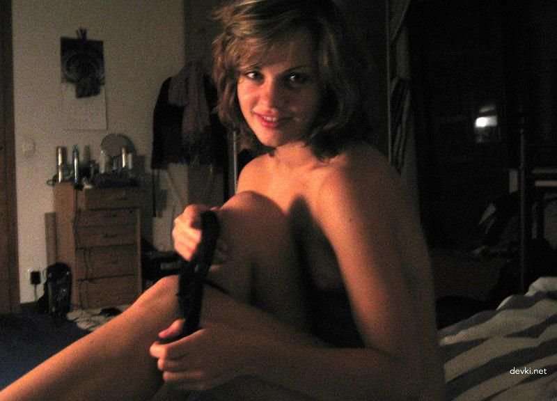 Amateur Erotica Collection: Explicit and Sensual Photos for Adults