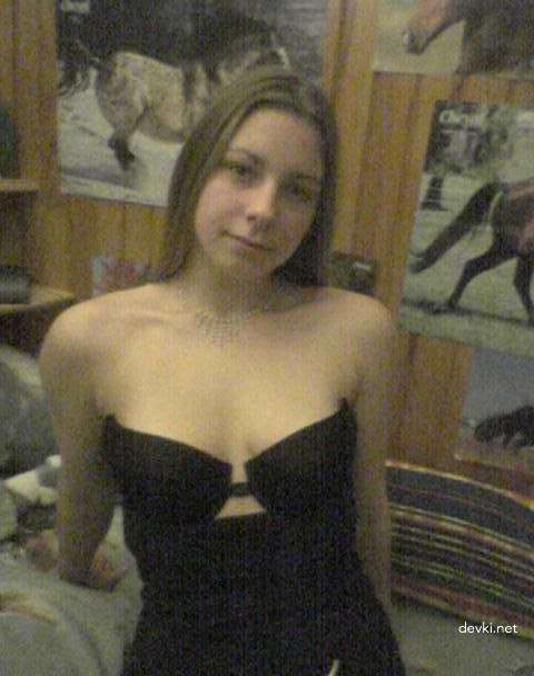 Amateur Erotica Collection: Explicit and Sensual Photos for Adults