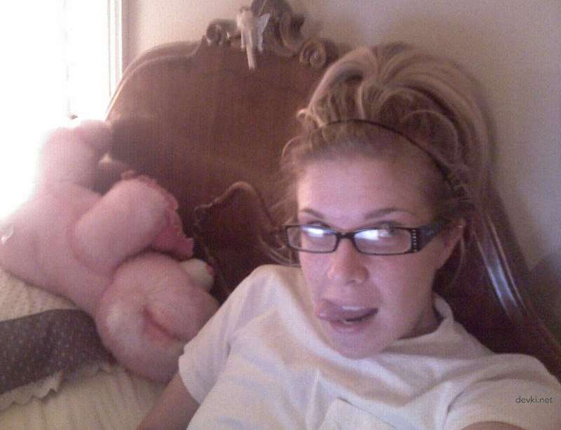Amateur Erotica Collection: Explicit and Sensual Photos for Adults
