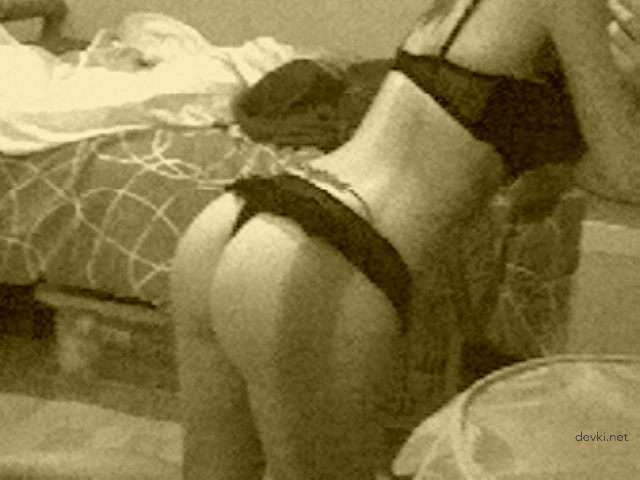 Amateur Female Ass Pics: Explicit Booty Photos for Adults