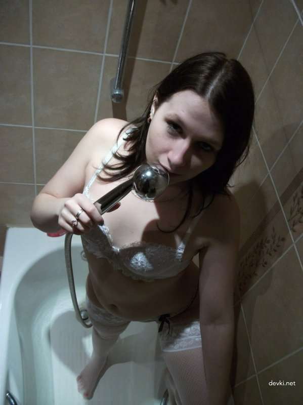 Sexy Brunette in Stockings - Hot Amateur Photo Shoot