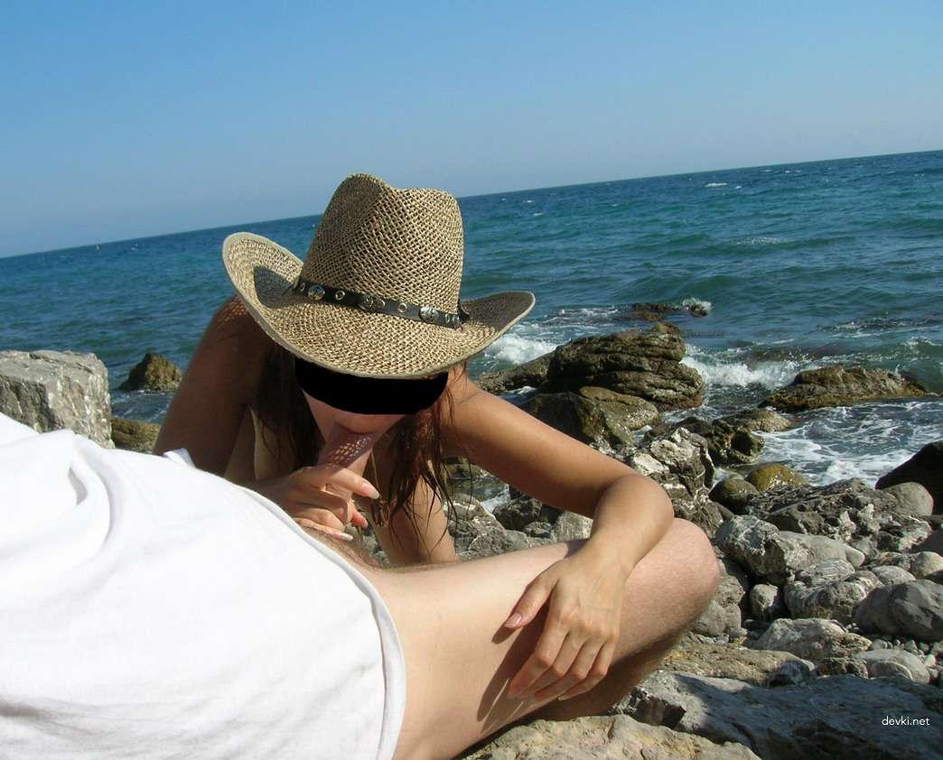 Beach Blowjob: Hot Amateur Wife Sucking Cock Explicitly