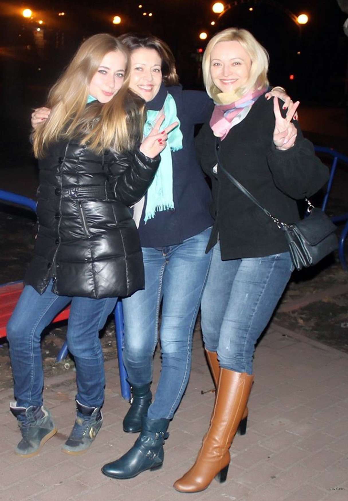 Hotwife Naked Sex Action: Amateur Wife Explicitly Fucks