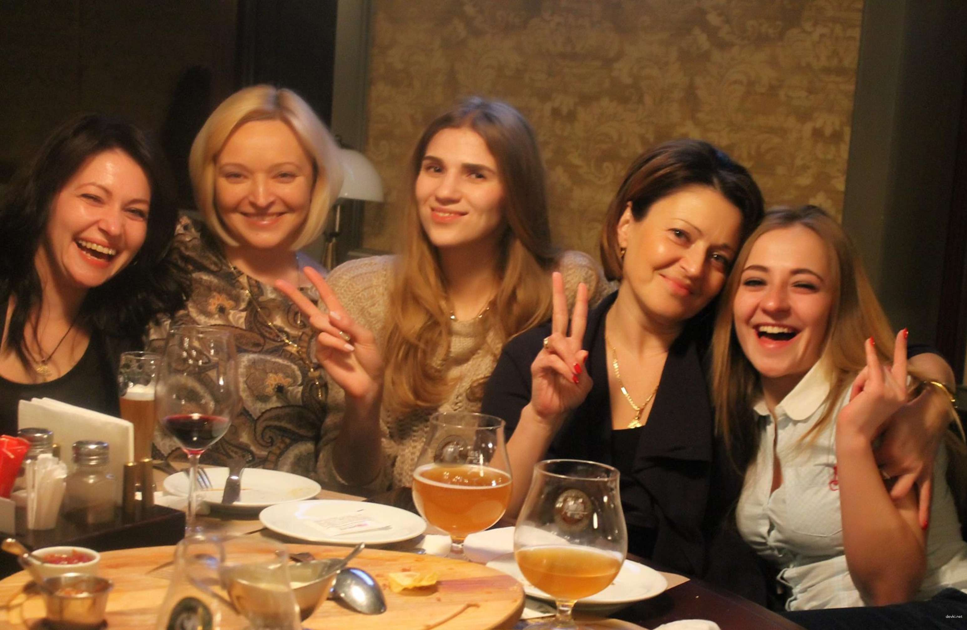 Hotwife Naked Sex Action: Amateur Wife Explicitly Fucks