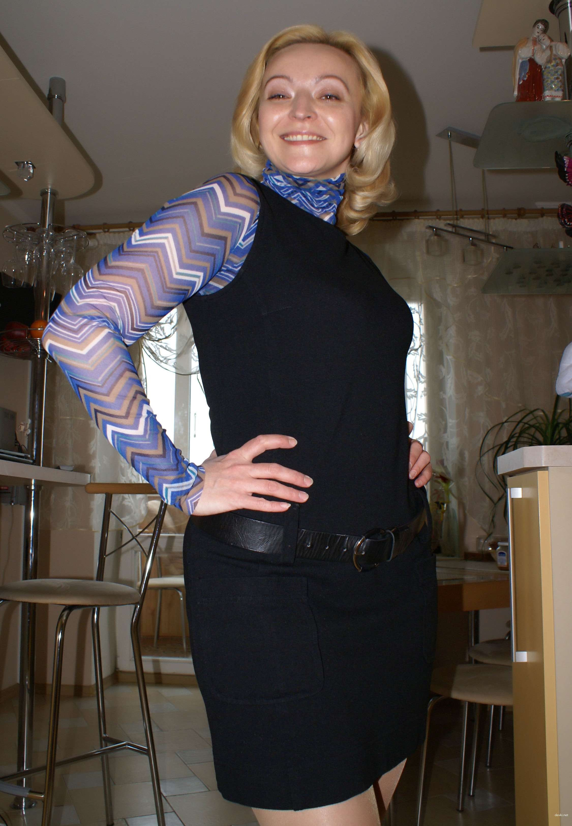 Hotwife Naked Sex Action: Amateur Wife Explicitly Fucks