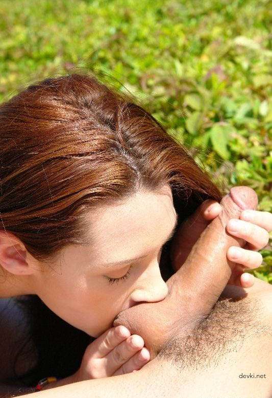 Outdoor Blowjob by Amateur Girl - Explicit Porn Photo